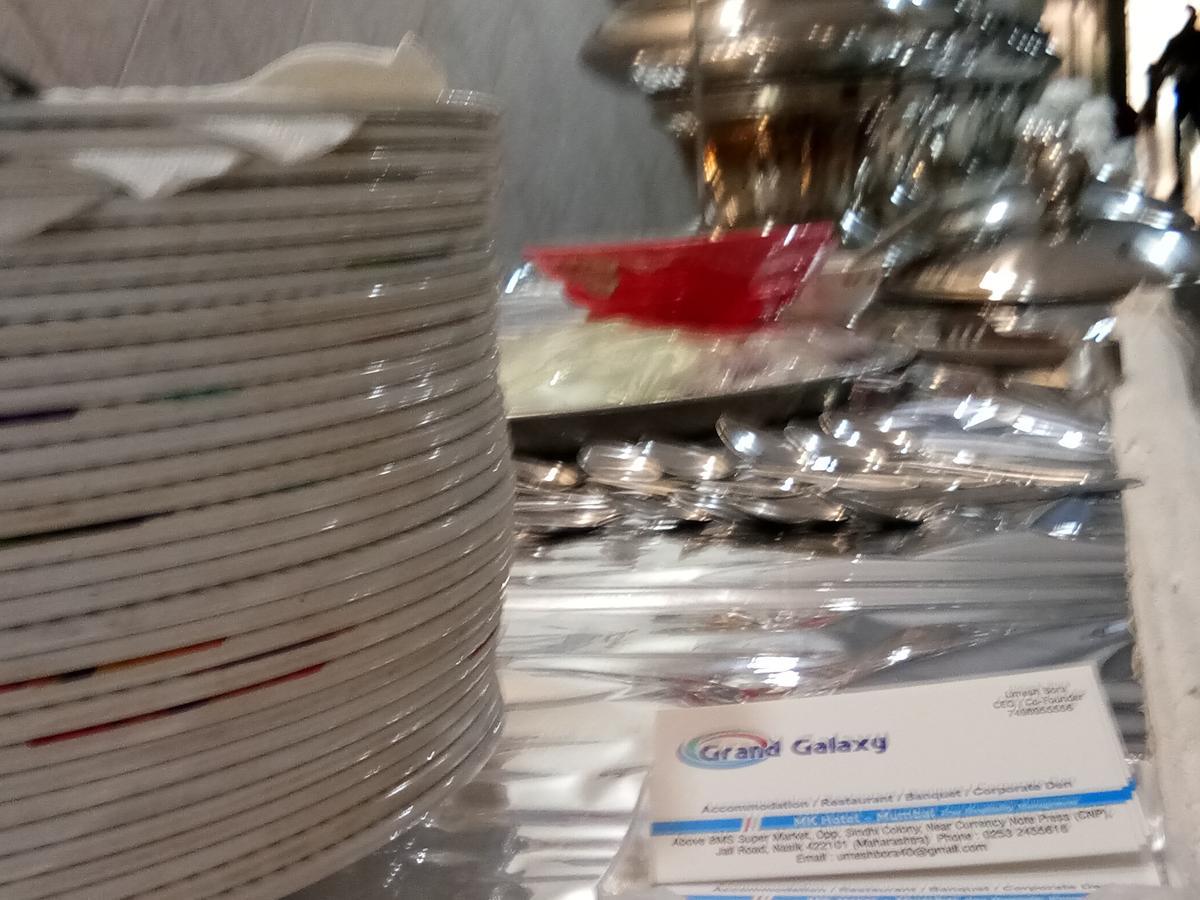 Grand Galaxy Hotel Krishna ナーシク エクステリア 写真